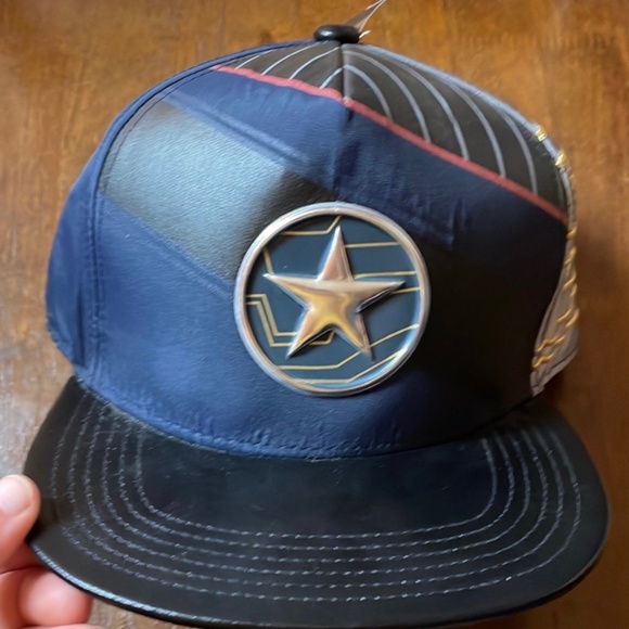 NWT Marvel Falcon & The Winter Solider Bucky Barnes SnapBack Hat Leather Disney+ - Picture 1 of 7